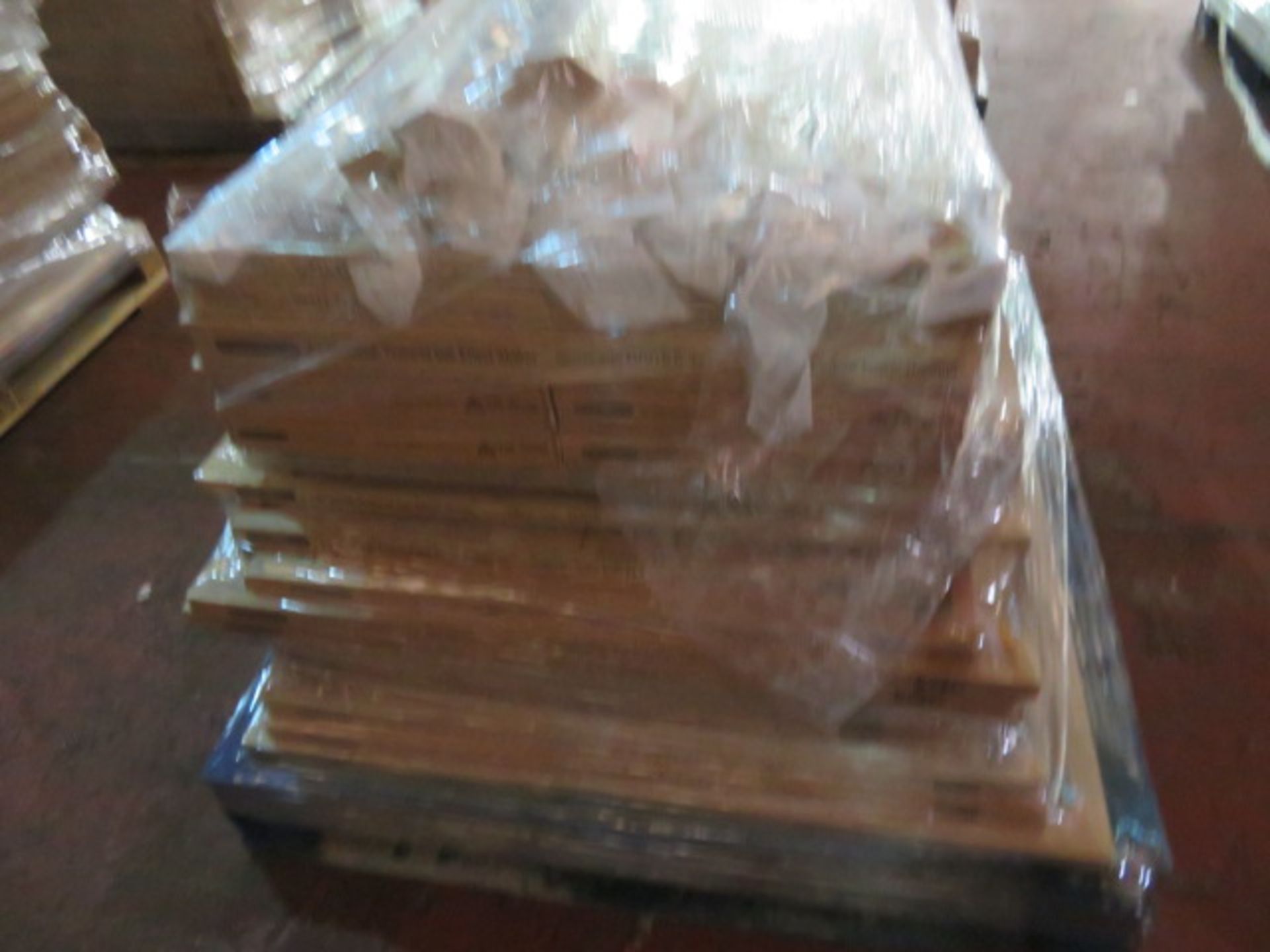 (BQ10) PALLET TO CONTAIN A LARGE QTY OF VARIOUS NEW KITCHEN STOCK TO INCLUDE: WESTLEIGH OAK SHA... - Image 3 of 5