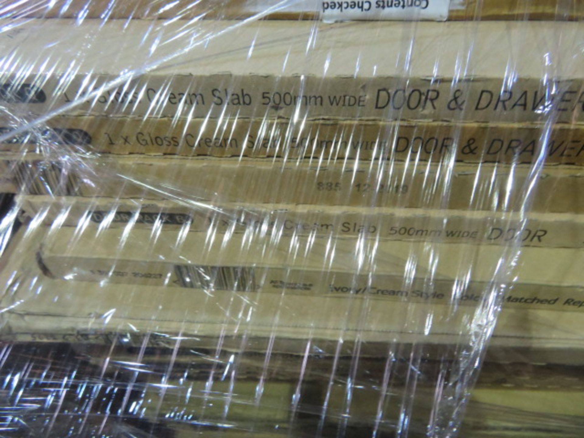 (BQ21) PALLET TO CONTAIN A LARGE QTY OF VARIOUS NEW KITCHEN STOCK TO INCLUDE: IVORY CLASSIC DOO... - Image 4 of 4