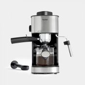 (S56) 4 Bar Espresso Machine Features include a glass carafe that can hold enough for 4 espres...