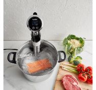 (K10) 1500W Handheld Sous Vide This sous vide cooker circulates heated water at a precise temp...