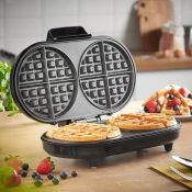 (S79) Dual Round Waffle Maker Enjoy thick, freshly baked waffles for breakfast, lunch or dinne...