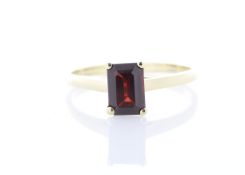 9ct Yellow Gold Single Stone Emerald Cut Garnet Ring 1.17 Carats