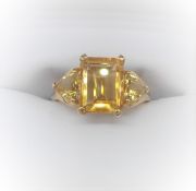 10Ct Yellow Gold Three Stone Citrine Set