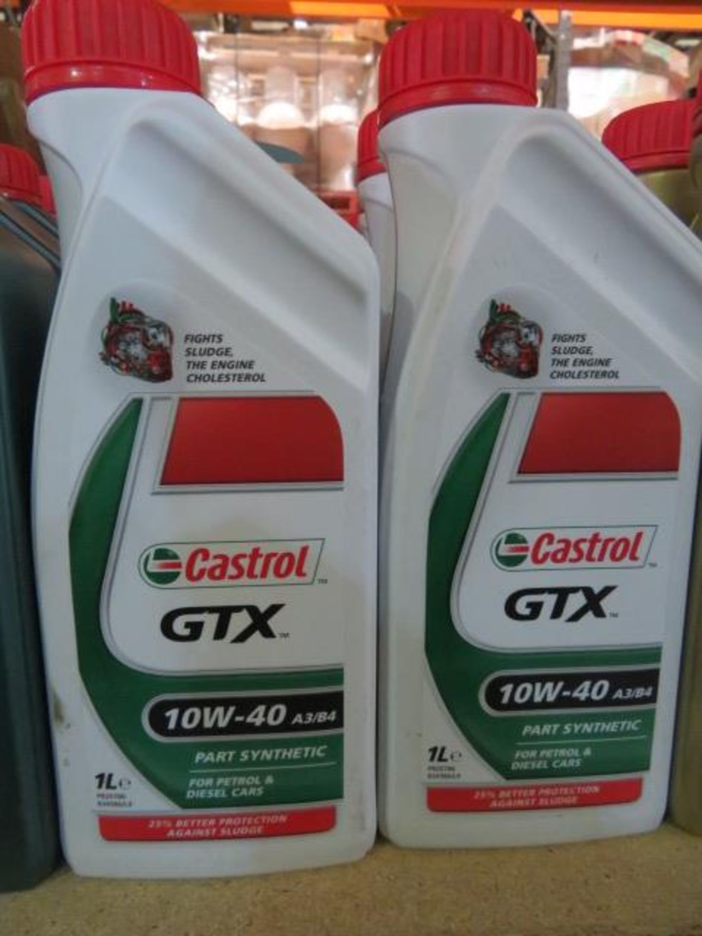 12x Castrol GTX 10W-40. 1L. UK DELIVERY AVAILABLE FROM £14 PLUS VAT - HUGE PROFIT POTENTIAL.