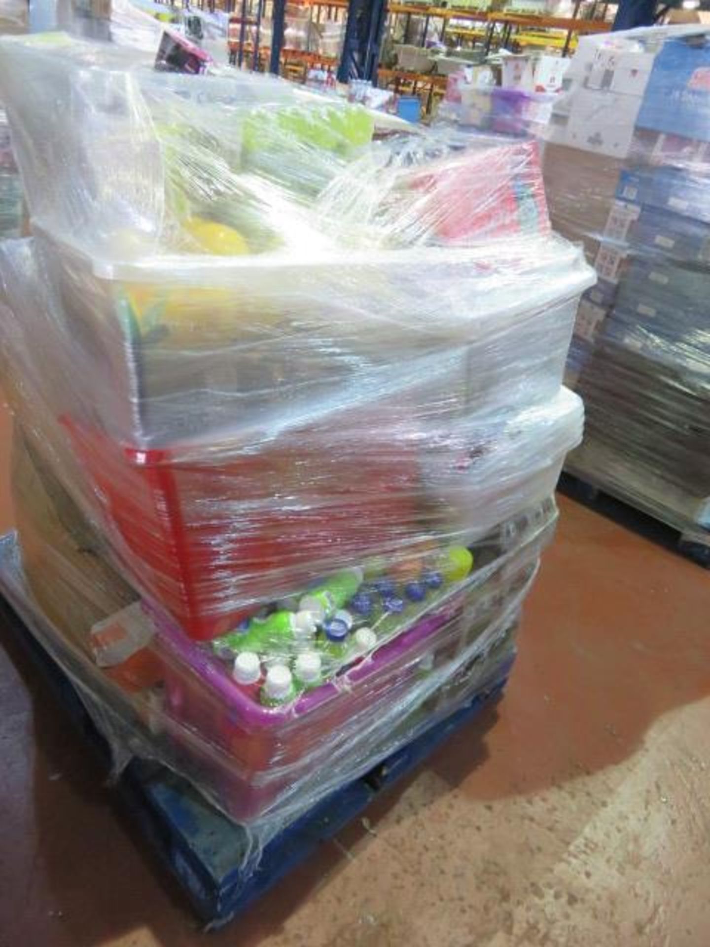 (2H) LARGE PALLET TO CONTAIN A VERY LARGE QTY OF VARIOUS FOOD, DRINK & CONFECTIONARY TO INCLUDE... - Image 8 of 13