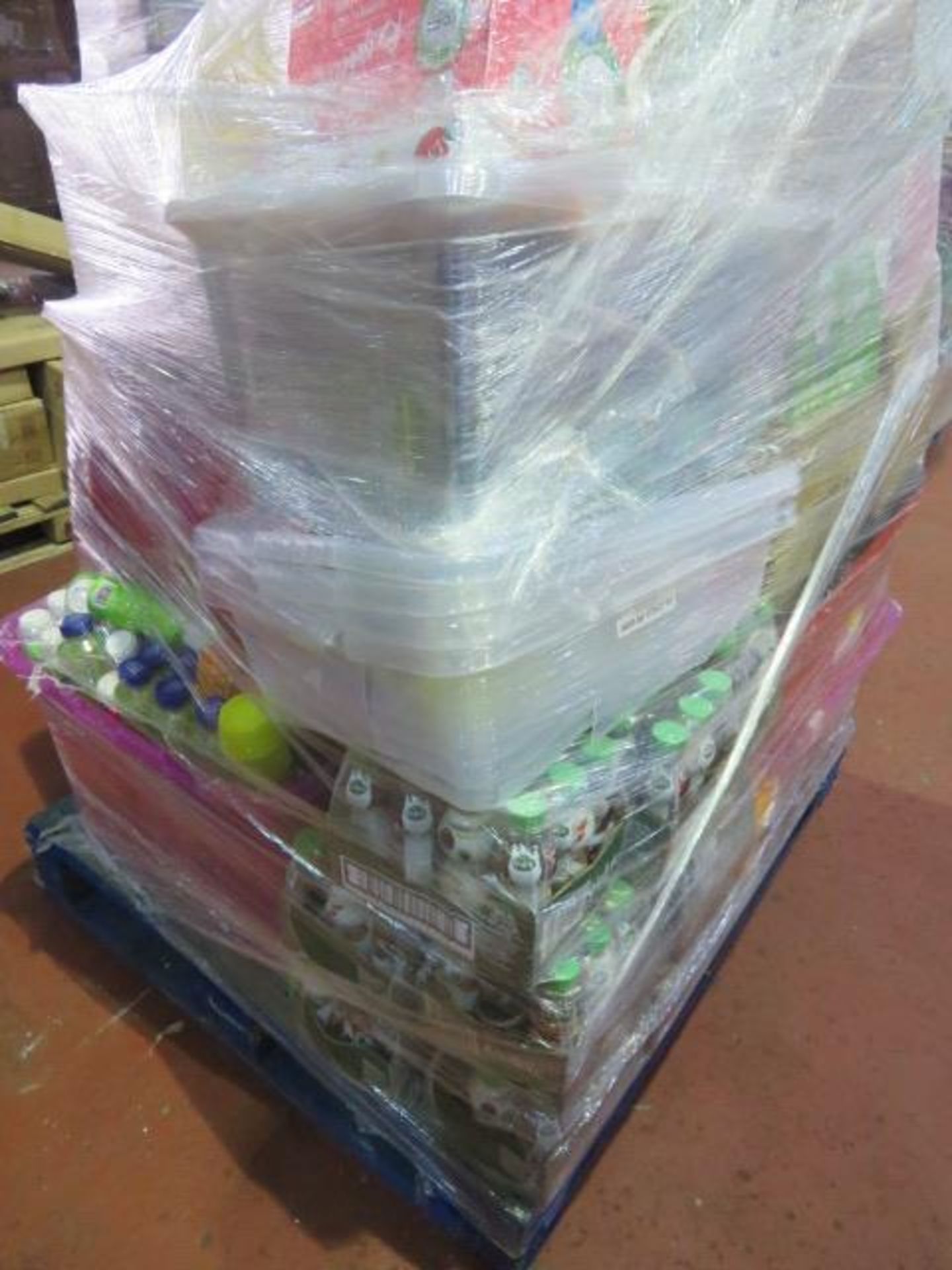 (2H) LARGE PALLET TO CONTAIN A VERY LARGE QTY OF VARIOUS FOOD, DRINK & CONFECTIONARY TO INCLUDE... - Image 2 of 13