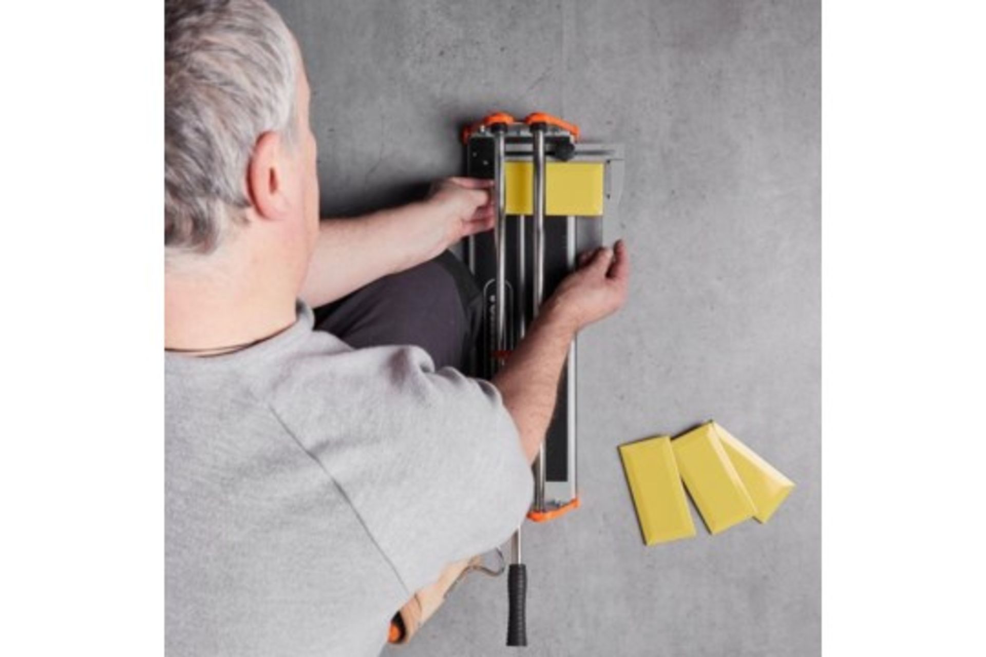 V78) Manual Tile Cutter 430mm Make precise diagonal and straight cuts into floor and wall tiles... - Image 5 of 5