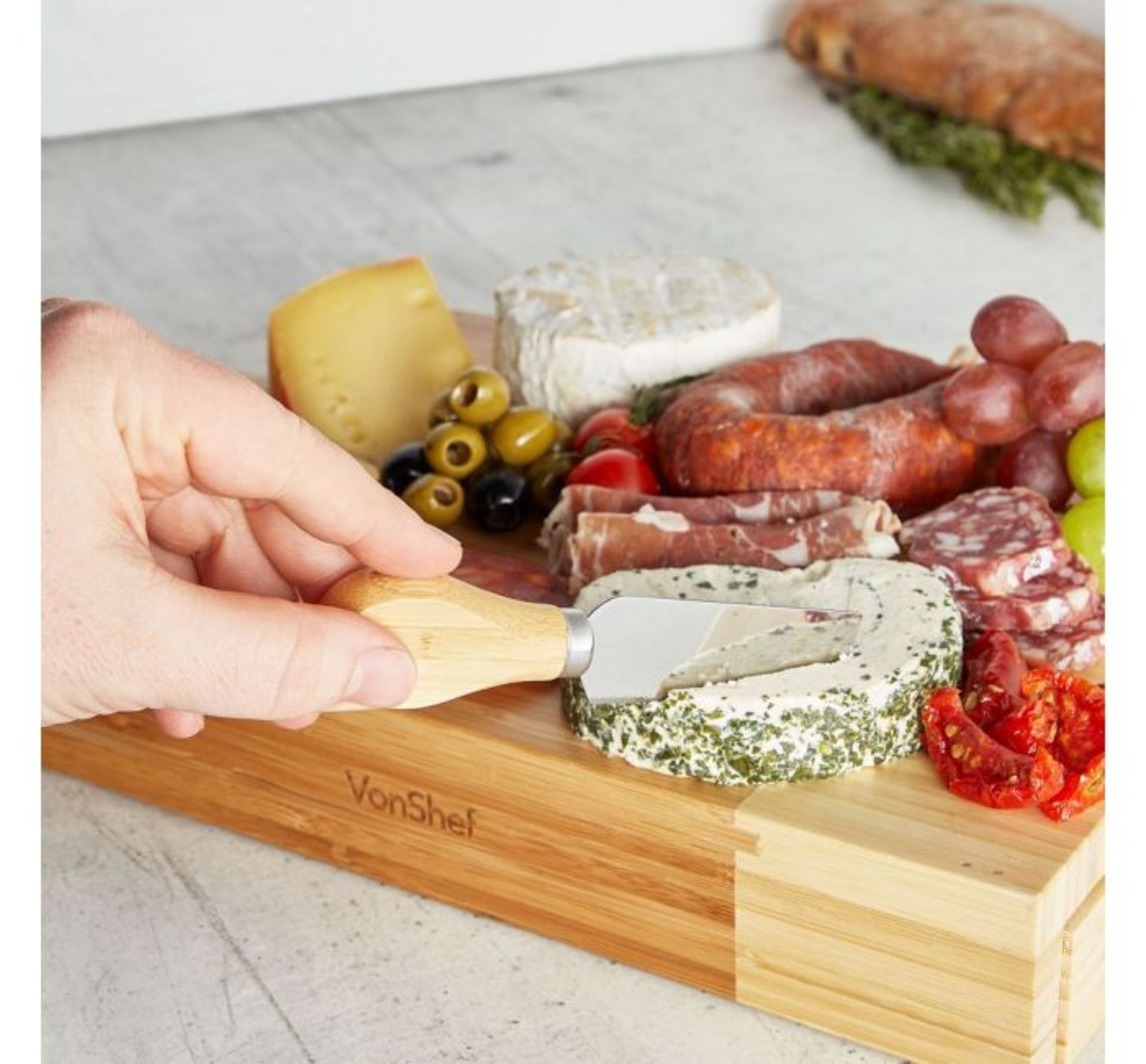 (X32) 3 Layer Cheese Board With Knives. 2 serving surfaces and a knife display with three speci... - Image 3 of 4