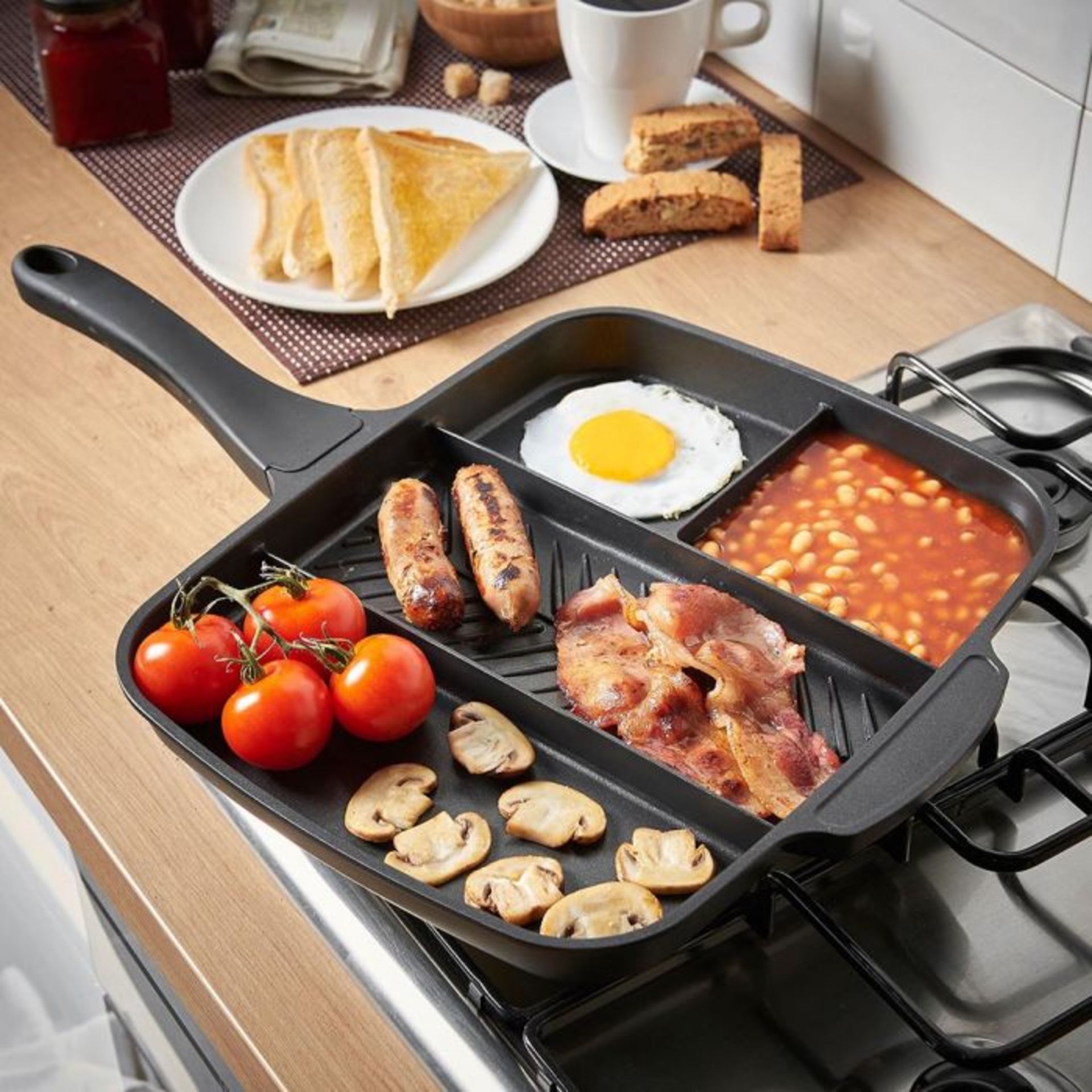 (NN69) Multi Section Frying Pan Cook up a delicious full English breakfast – with the conven... - Image 3 of 4