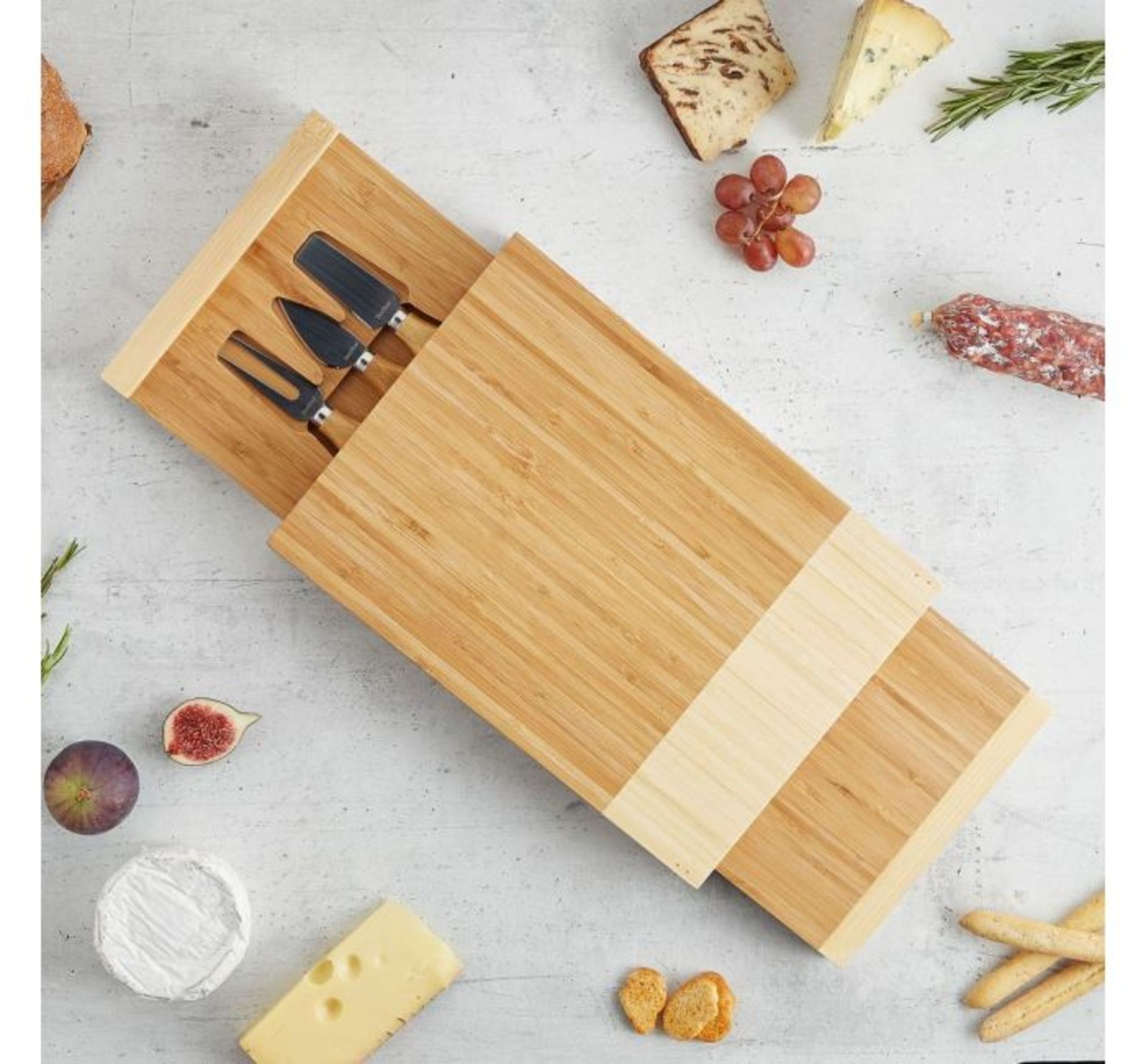 (X32) 3 Layer Cheese Board With Knives. 2 serving surfaces and a knife display with three speci... - Image 2 of 4