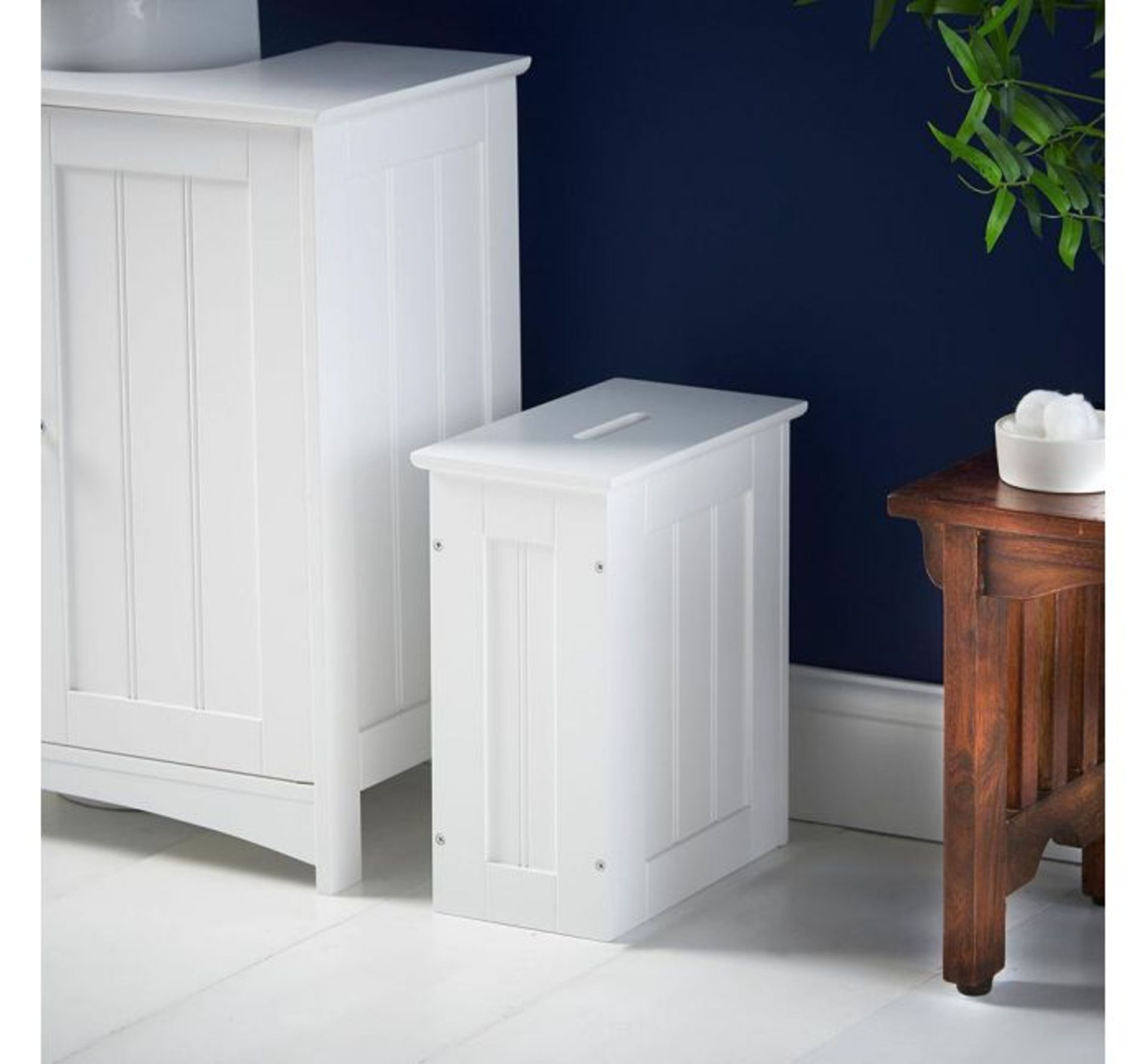 (X30) Colonial Storage Hamper. MDF with painted finish Water resistant & easy to clean Arrive...