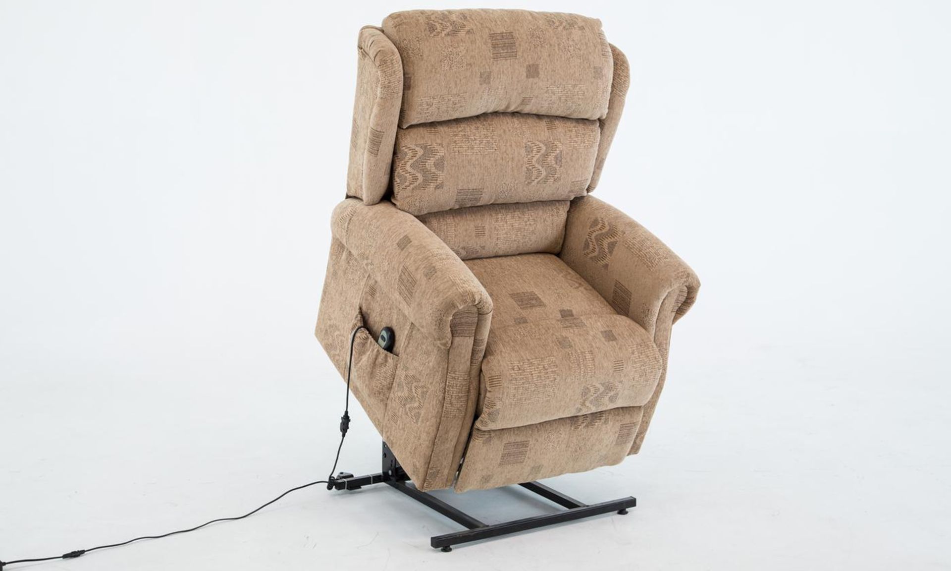BRAND NEW BOXED CAMBRIDGE RISE AND RECLINER ELECTRIC CHAIR IN PATCHWORK SOHO