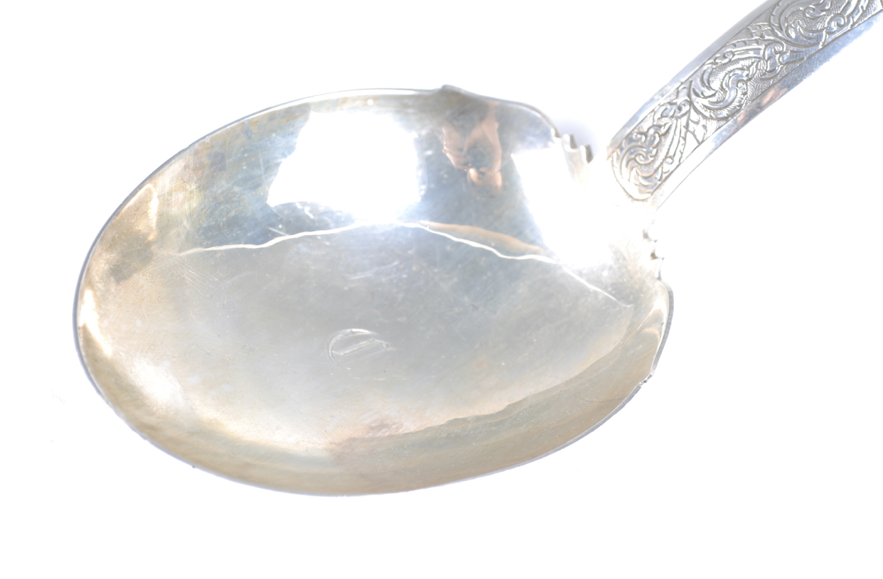 A Thai ceremonial serving spoon - Image 4 of 7