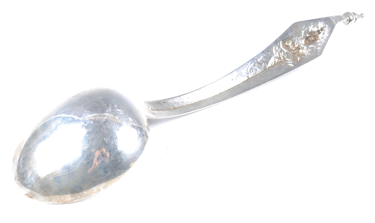 A Thai ceremonial serving spoon - Image 5 of 7