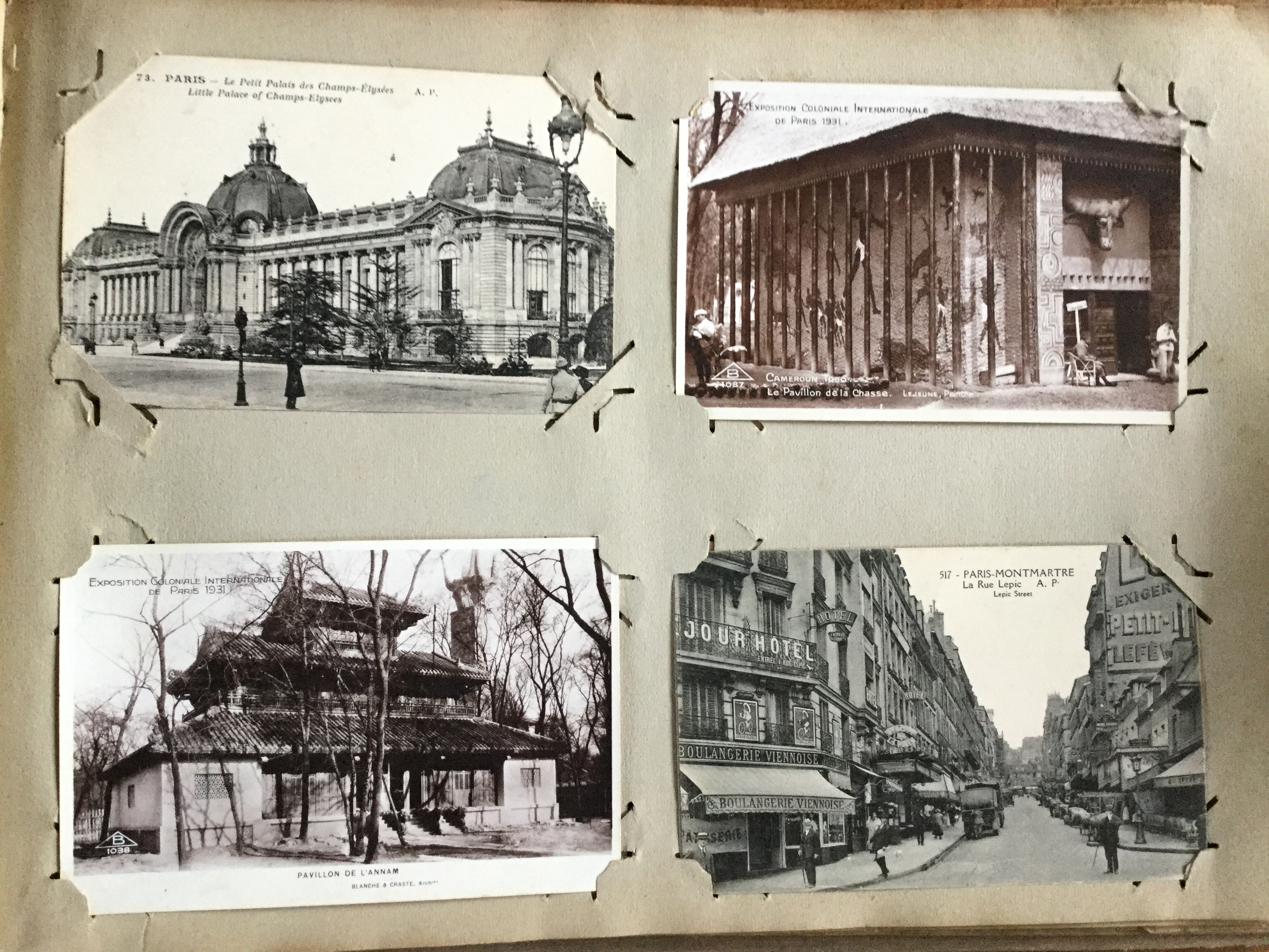 Vintage Collectors post card book Carte Postales French paris - Image 112 of 129
