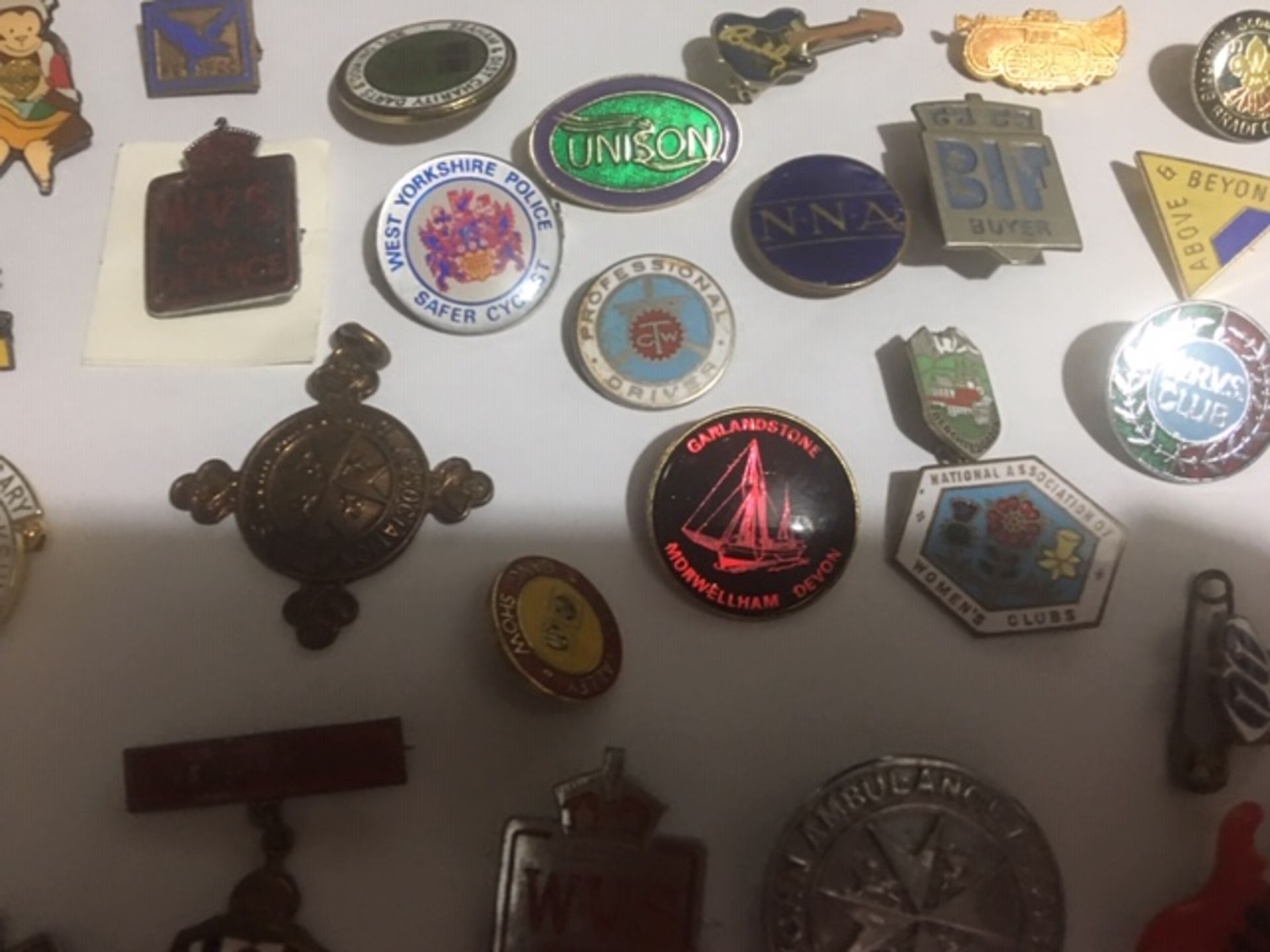 Large Collection Of 50 Vintage Badges, Coins, Medals - Image 4 of 16