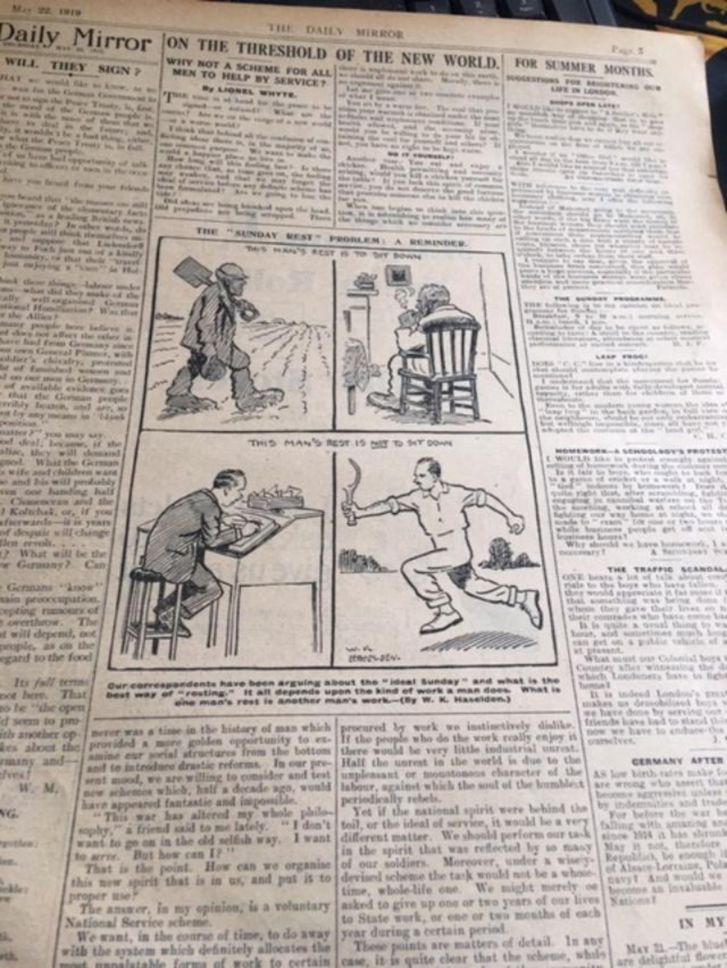 A Complete Edition Of The Daily Mirror. Dated Thursday May 22nd 1919 - Image 3 of 12