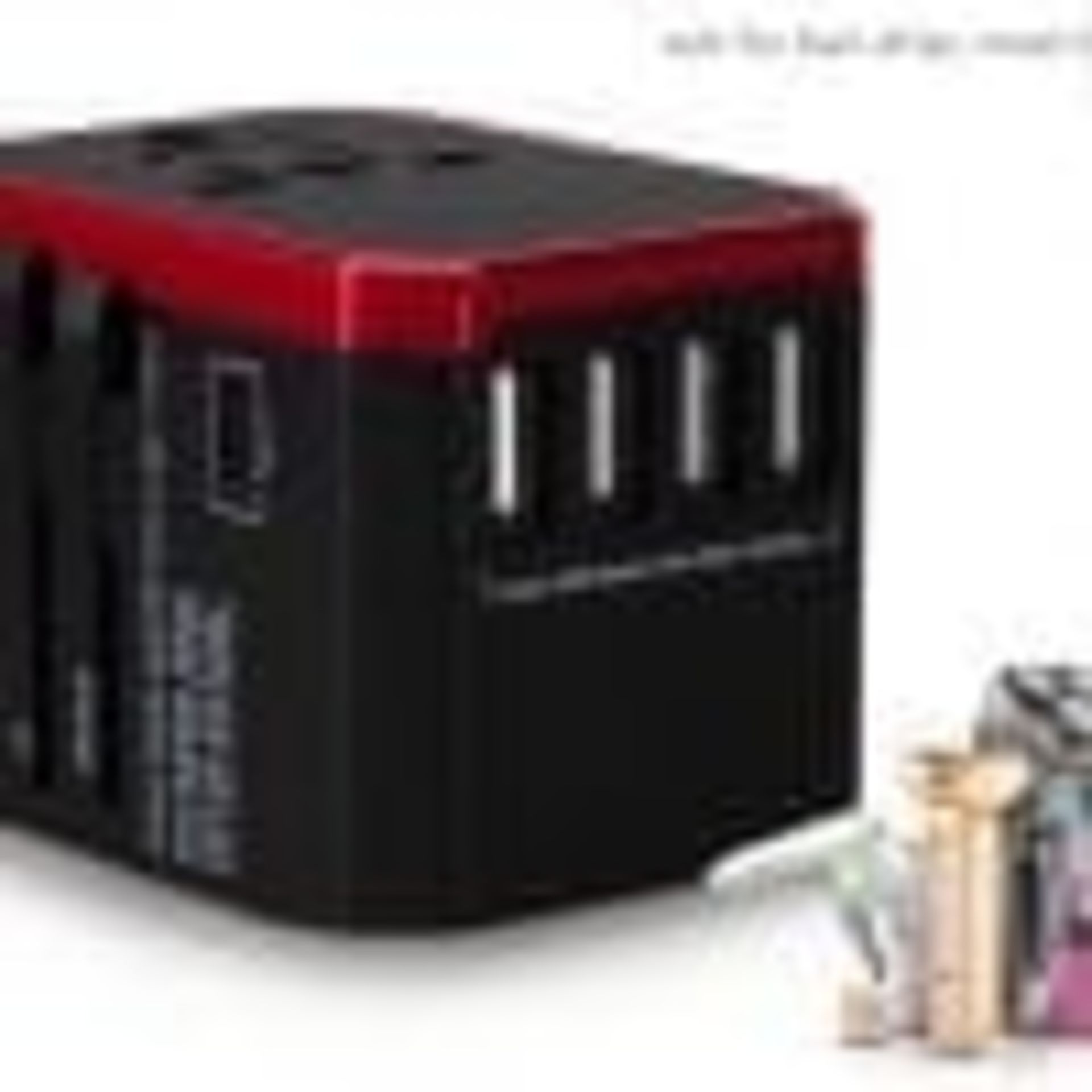 Worldwide Travel Adapter Plug Fast Charger 1Type-C 4 USB Ports UK - Image 4 of 8