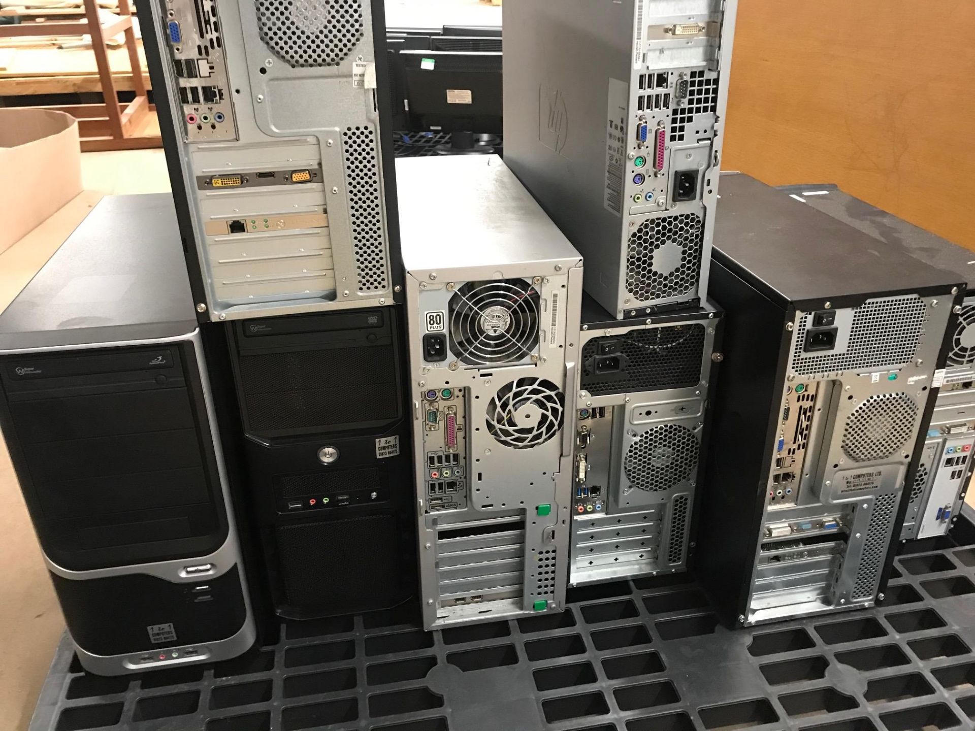 9x Various Desktop PC's & Server