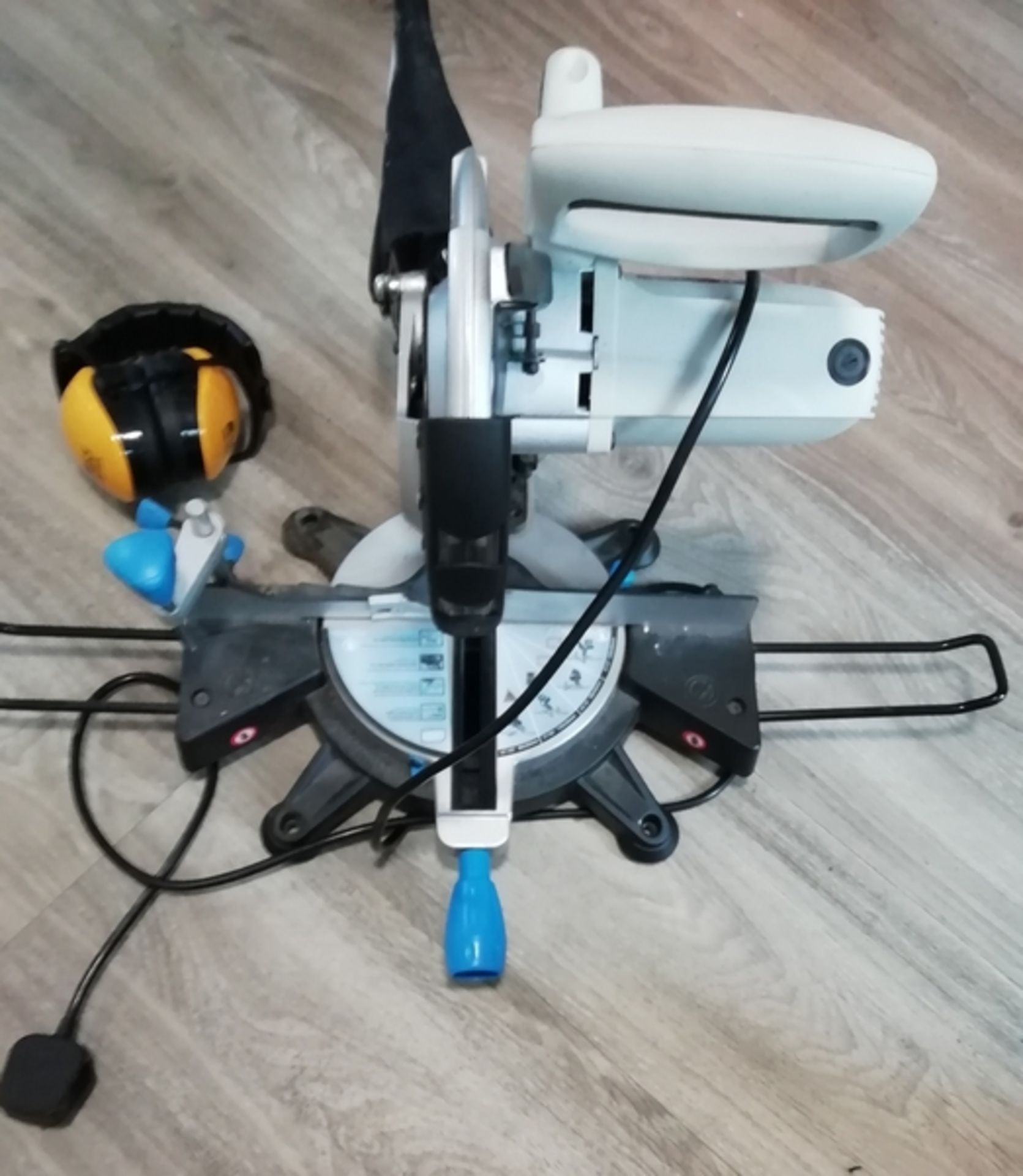 Sliding Compound Mitre Saw