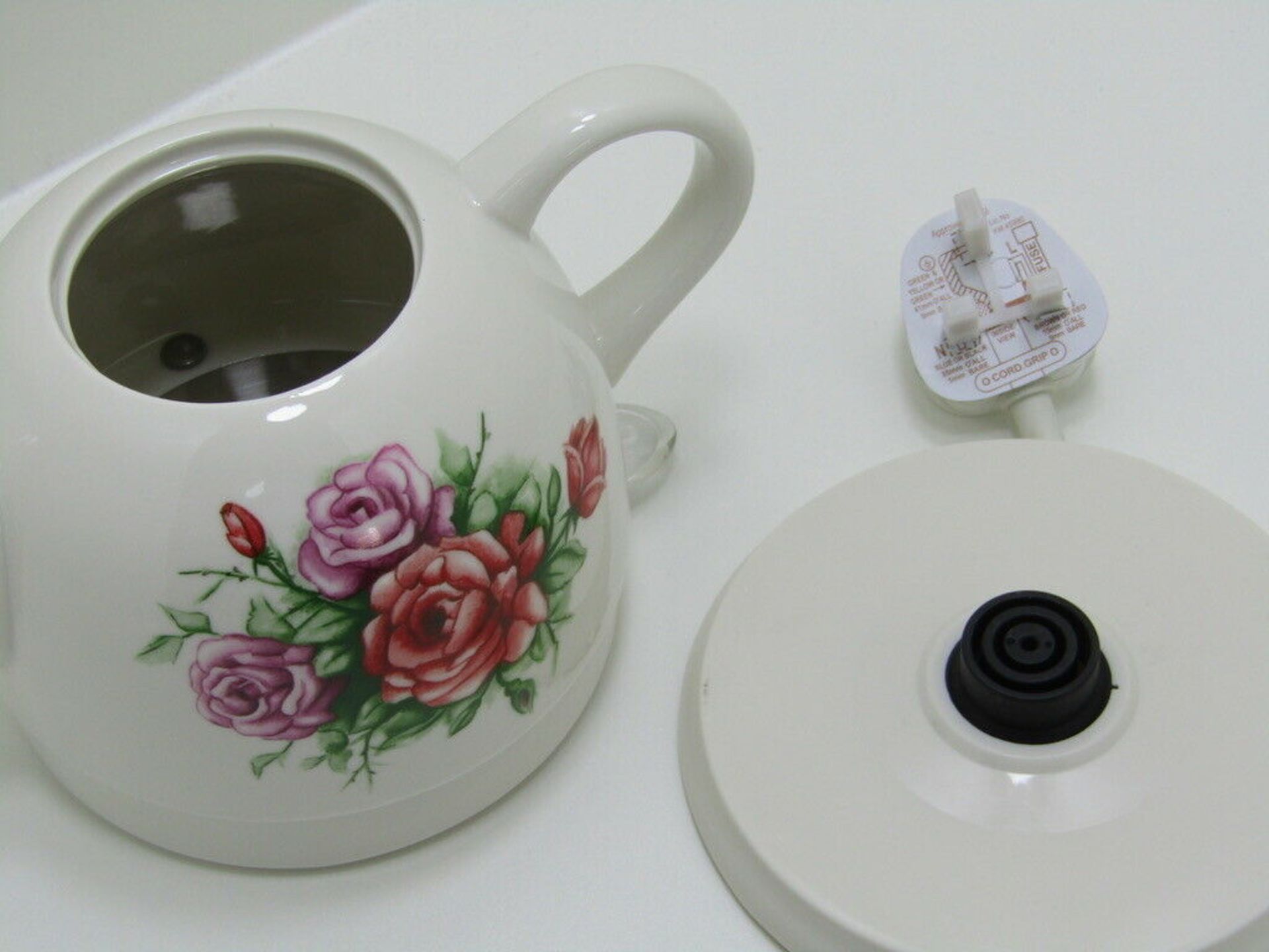 Country Rose Ceramic Kettle. White. Cordless. Tea Pot design. VJ905 - Image 4 of 8