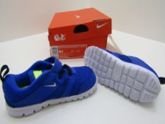 Nike FLEX Experience 3 (TDV) UK size 7.5 kids Trainers. No vat.