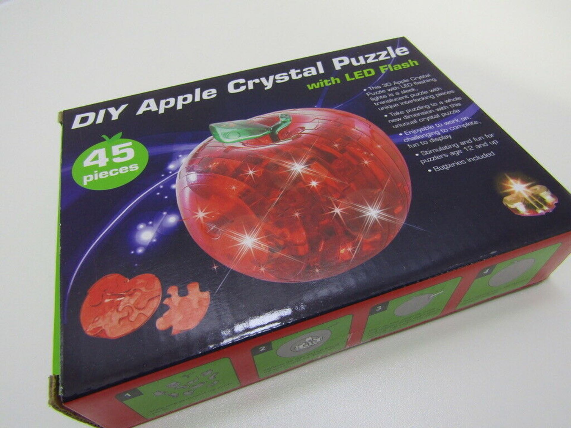 10 x 3D Jigsaw Puzzle. Red Apple with Flashing LED Lights incs Batteries
