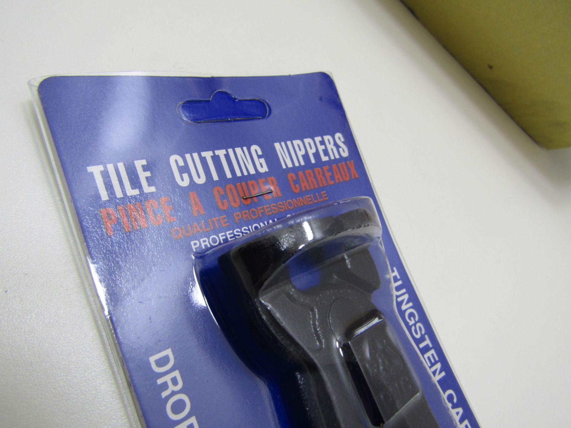 12 x Tile Nippers. 200mm. Tungsten Carbide Tipped Jaws, Carbon Steel Body - Image 3 of 5