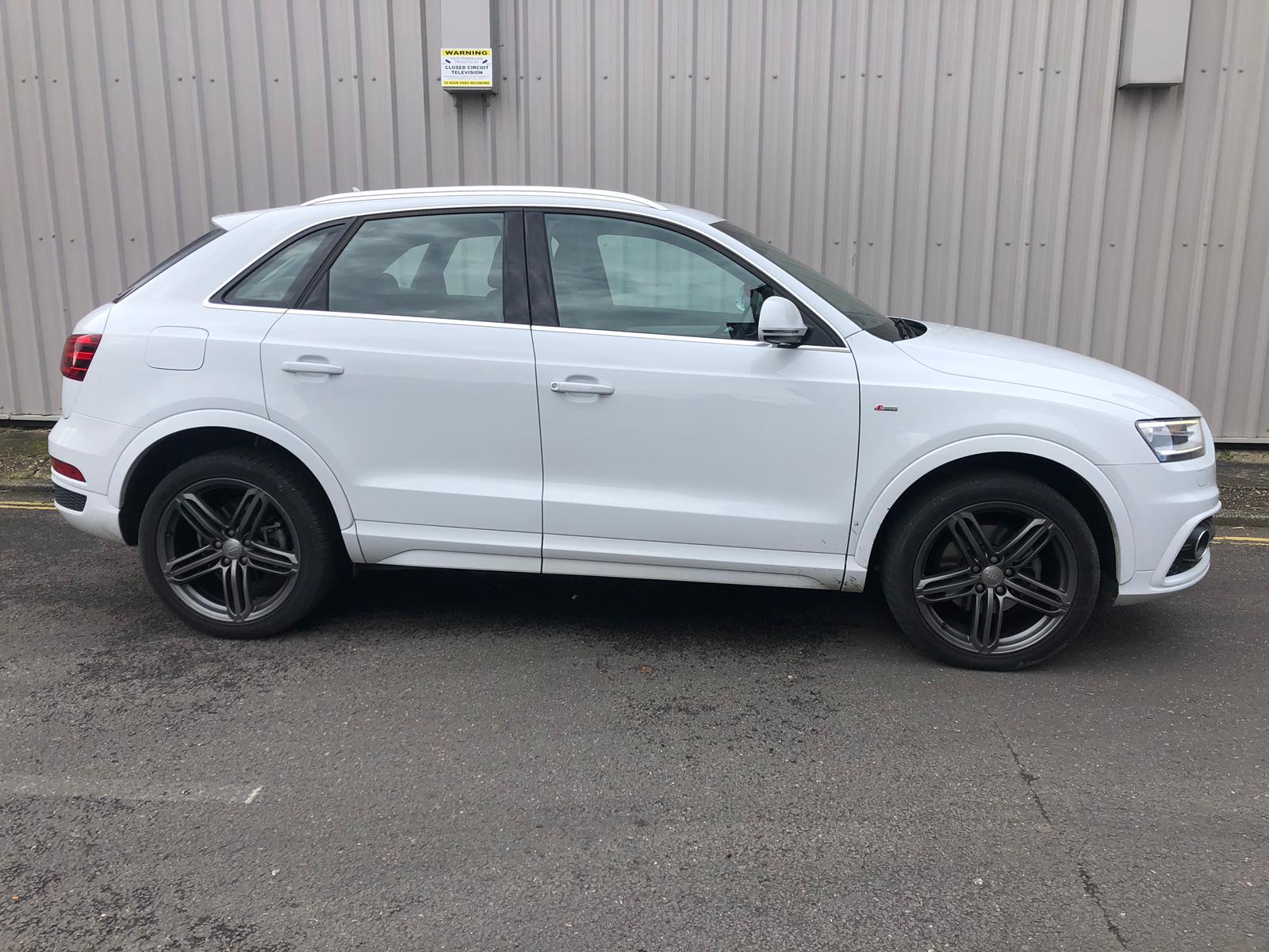 Audi Q3 S-Line. 2013/13 Reg. 45,000 miles. MOT 25th November 2020. This car is in perfect condition. - Image 4 of 23