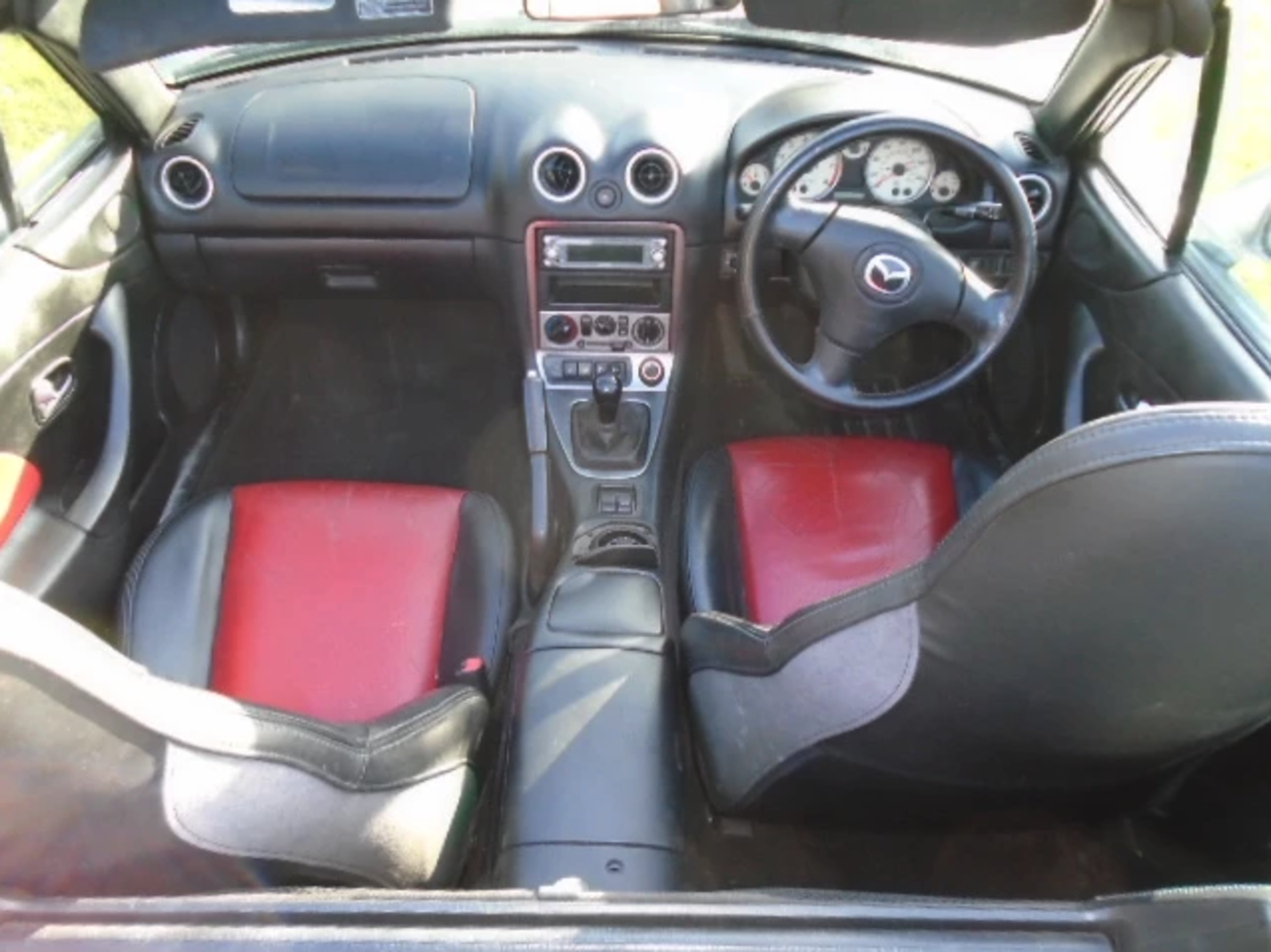 2004 Mazda MX5 1.8 Euphonic - Image 5 of 6