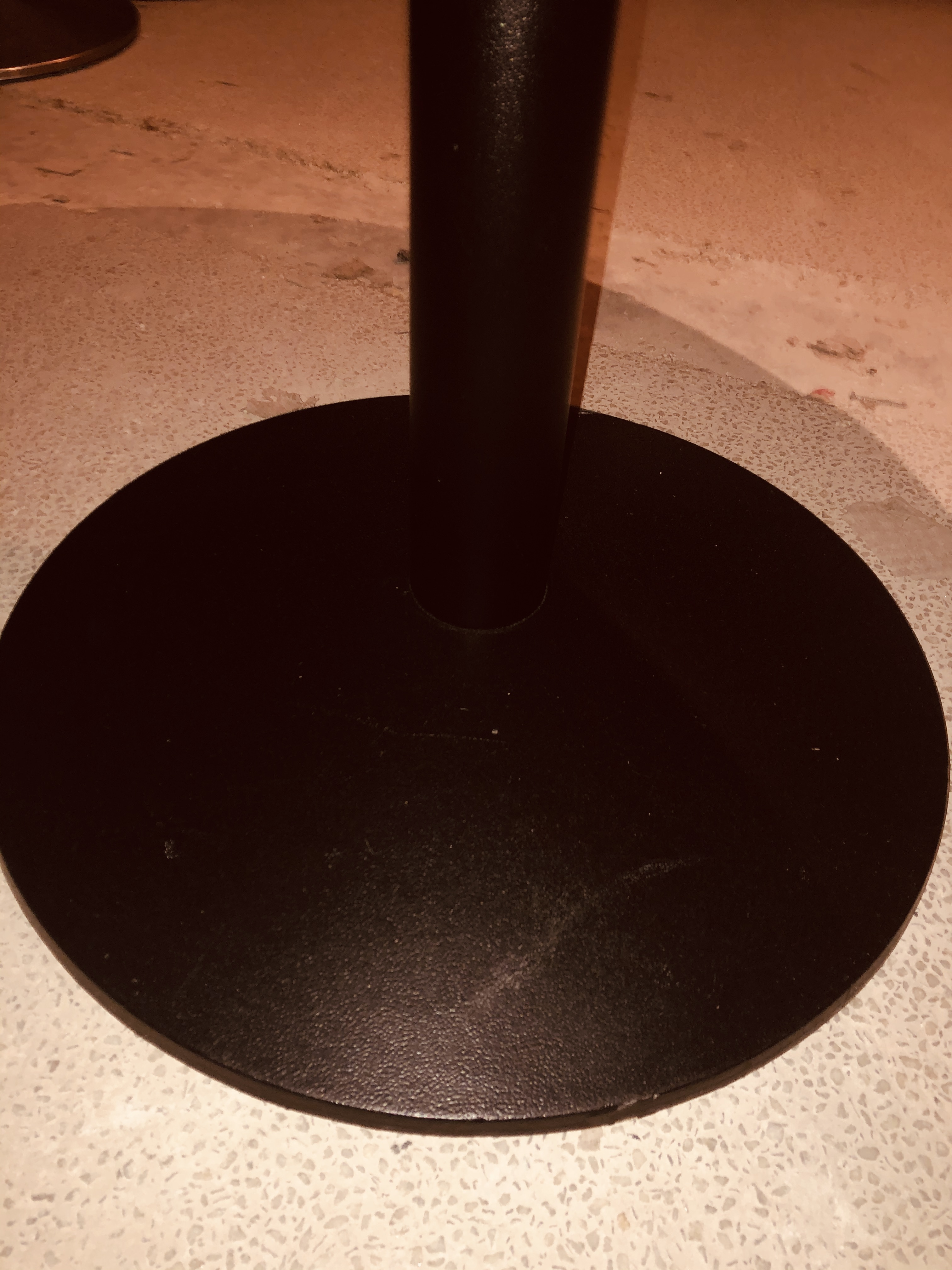 1x Large round veneer table - Image 3 of 3