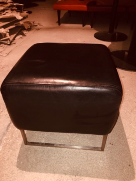 1x small black leather foot stool