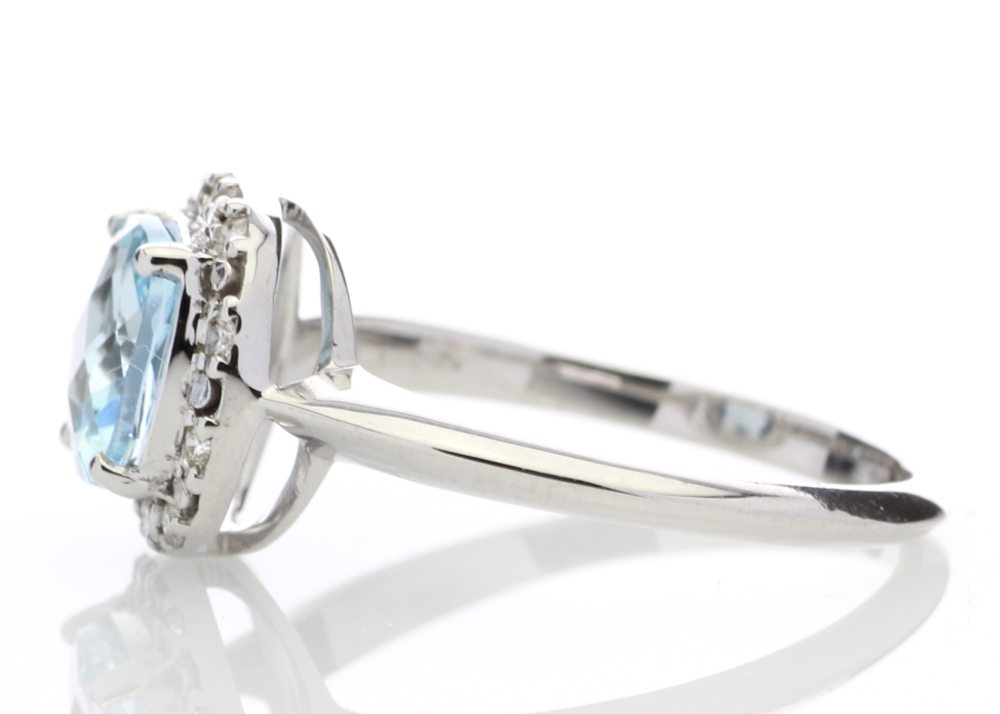 9ct White Gold Diamond And Blue Topaz Ring 0.10 Carats - Image 3 of 9