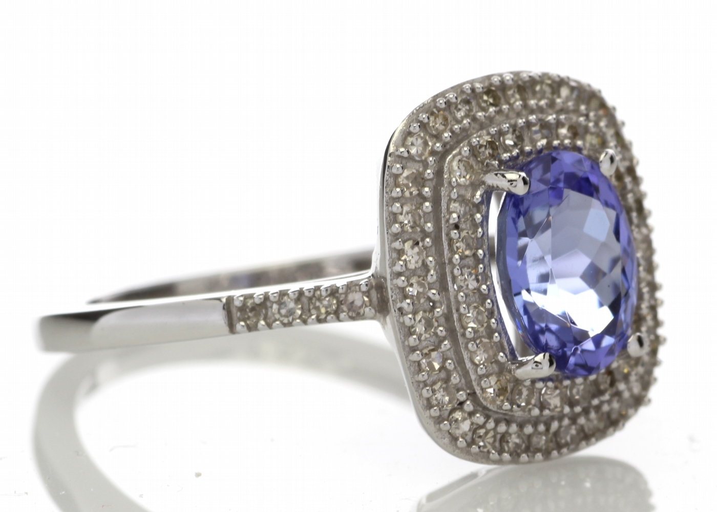9ct Gold Oval Tanzanite And Diamond Cluster Ring 0.33 Carats - Image 4 of 5