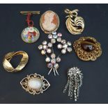Parcel of 8 Vintage Brooches