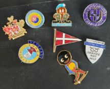 Vintage Enamelled Robinsons Golly Golfing Badge & 7 Others Includes Military