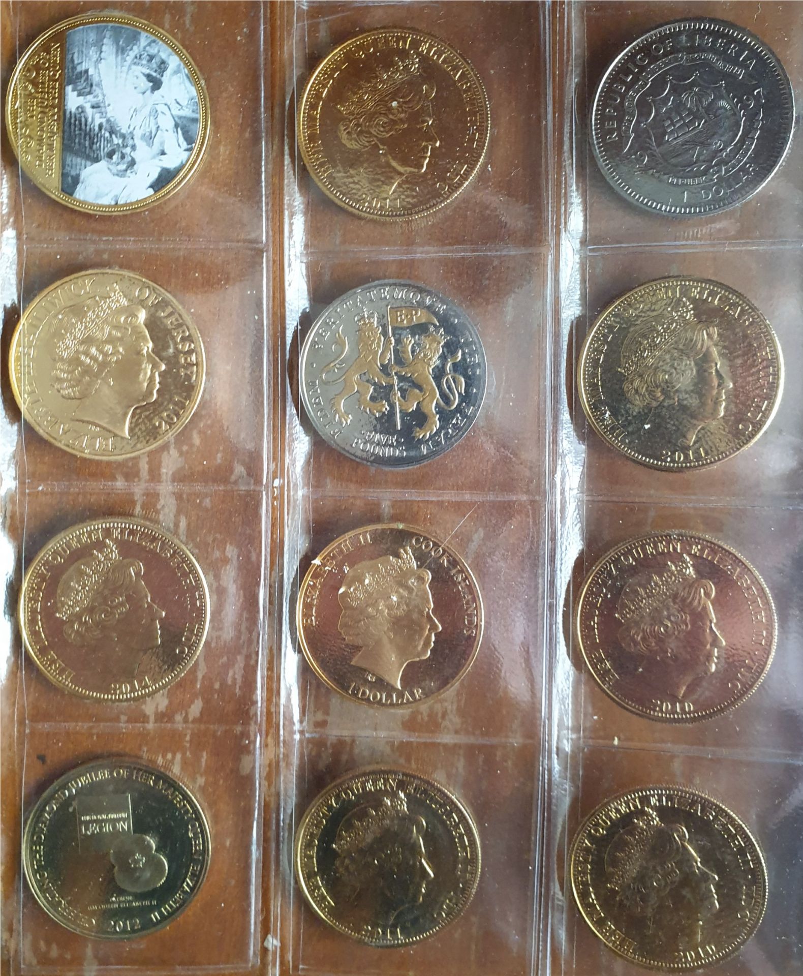 Parcel of 12 Commerorative Coins - Image 2 of 2