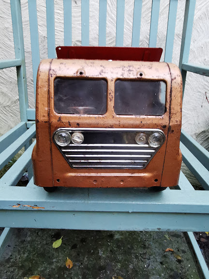 Vintage Triang Roadster Tipper Truck in rare gold and red Toy Collectible - Image 2 of 7