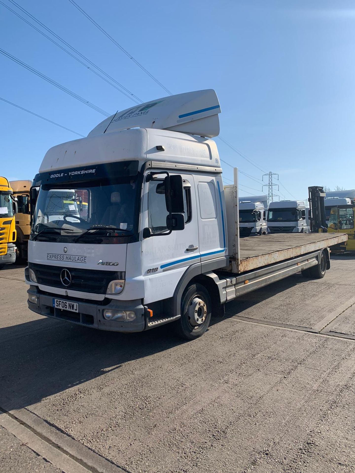 Mercedes 1828 Axor 22ft Dropside