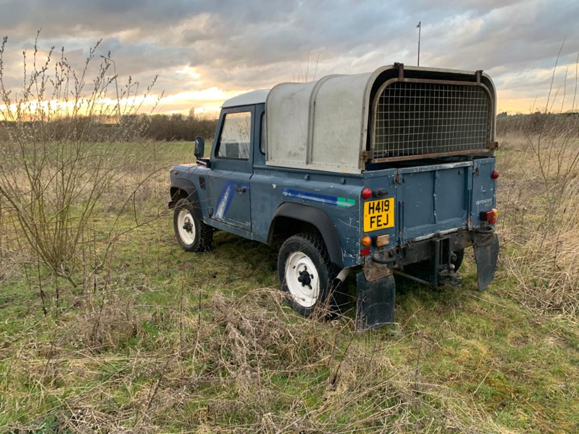 Land Rover Defender 90 - Image 7 of 9