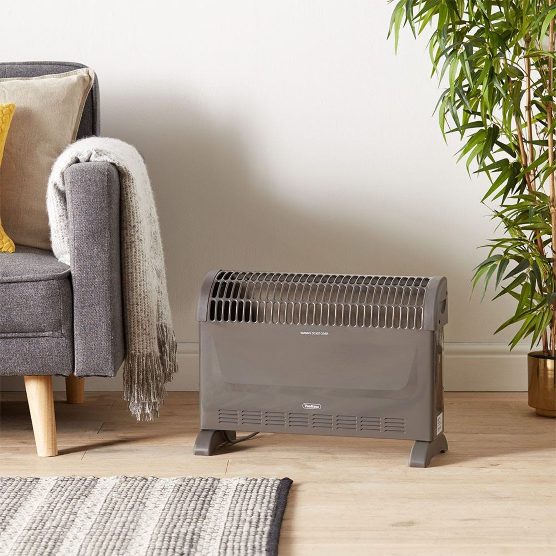 (G78) 2000W Convector Heater - Black Handy and portable, this freestanding convector heater de...( - Image 3 of 3