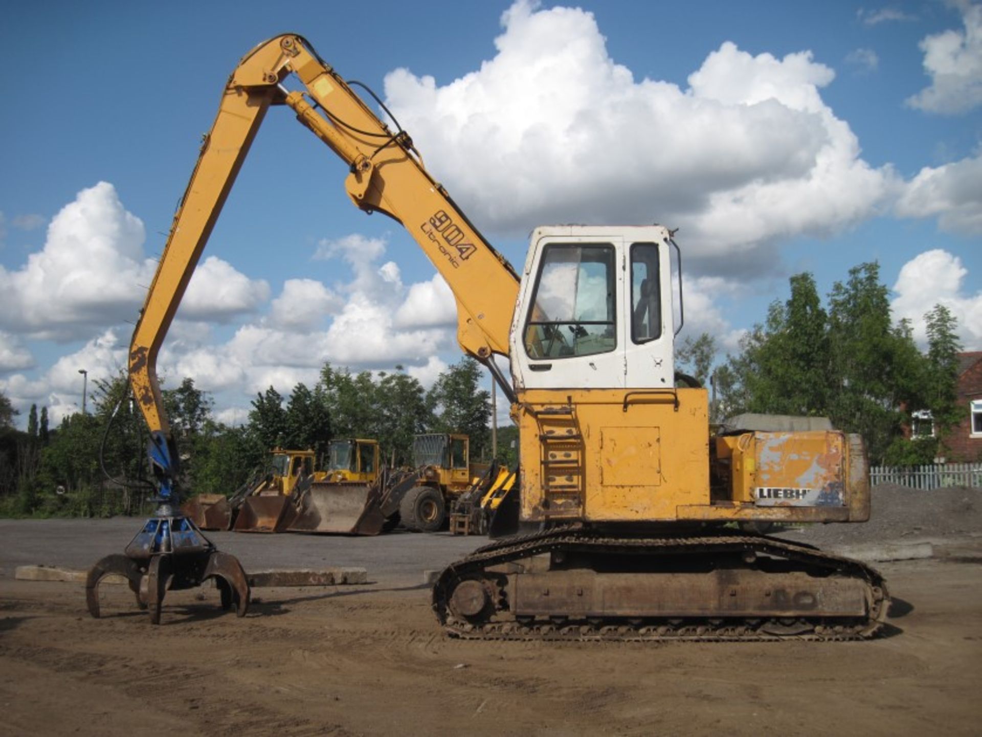 Liebherr 904 Scrap Handler With Grab