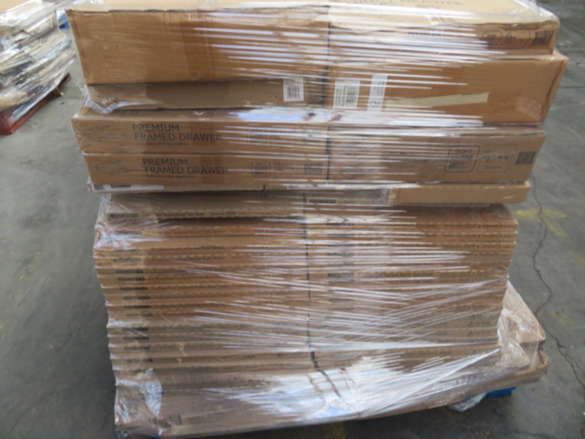 (U5) LARGE PALLET TO CONTAIN APPROX. 68 ITEMS OF KITCHEN STOCK TO INCLUDE: PREMIUM INTERNAL DRA... - Image 2 of 6