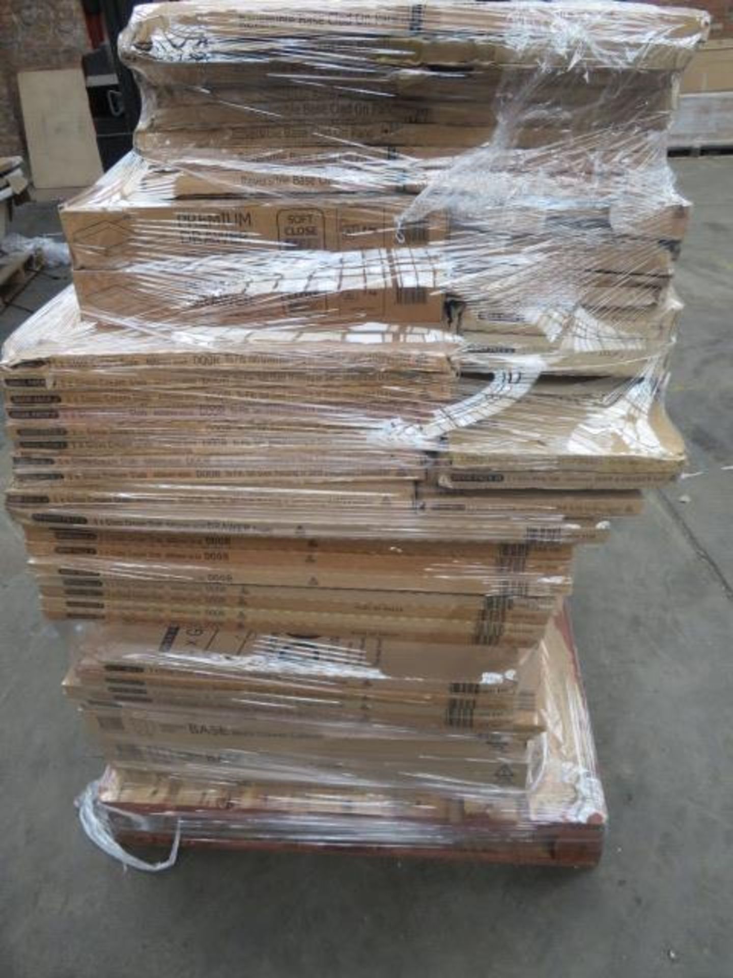 (U15) LARGE PALLET TO CONTAIN APPROX 70 ITEMS OF KITCHEN STOCK TO INCLUDE:600MM BASE CABINET, ... - Image 2 of 7