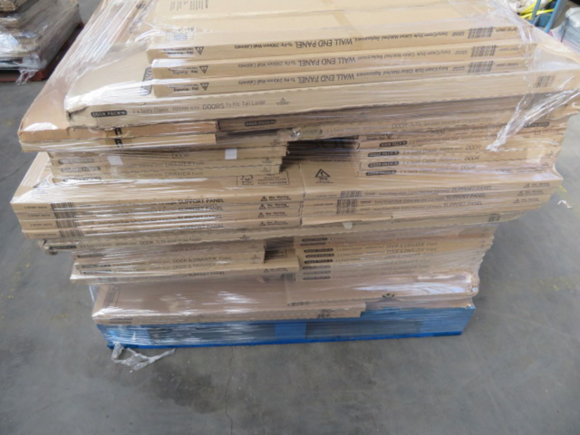 (U6) LARGE PALLET TO CONTAIN APPROX. 56 ITEMS OF KITCHEN STOCK TO INCLUDE: IVORY/CREAM FULL HEI... - Image 2 of 5