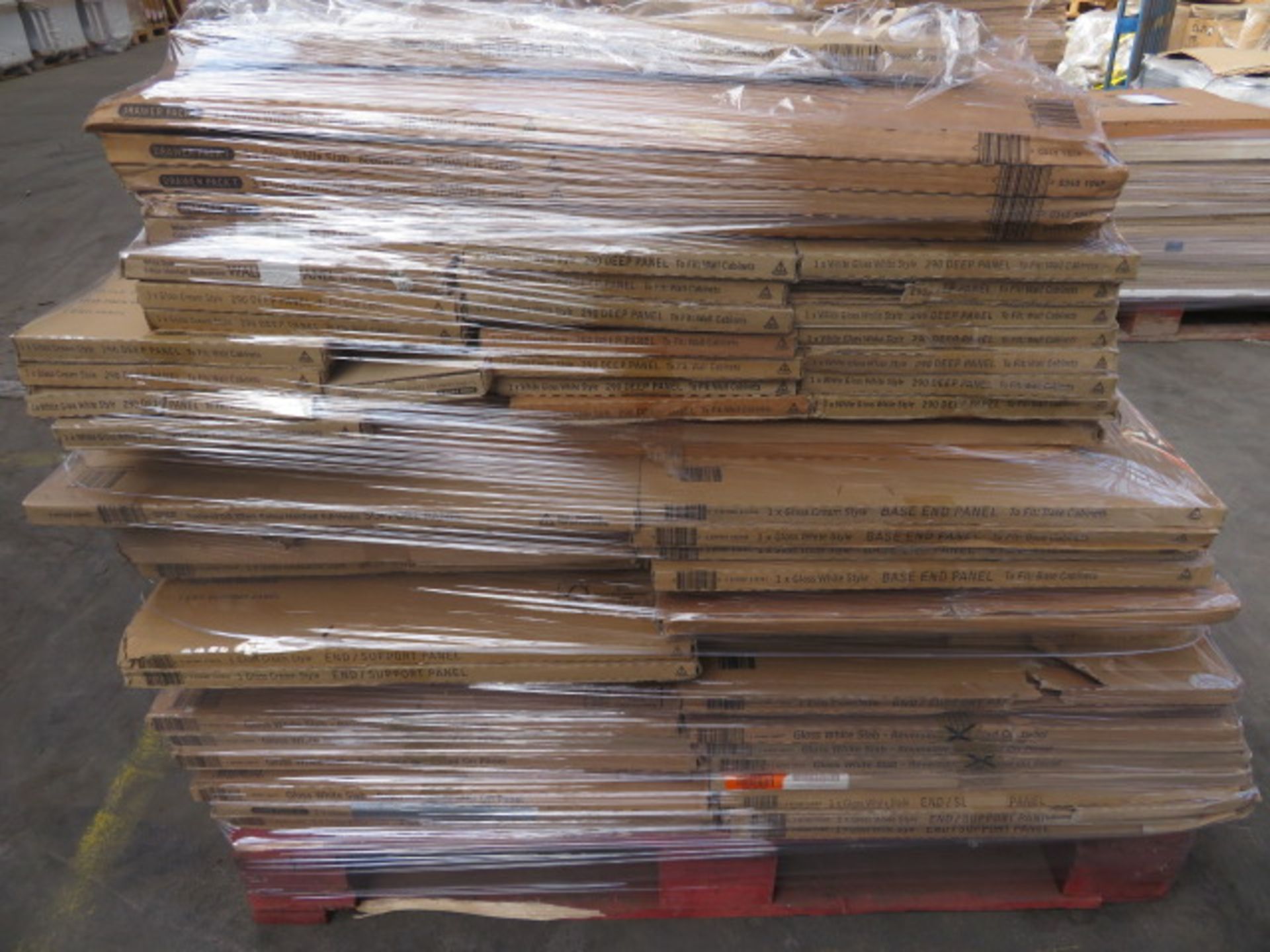 (U2) LARGE PALLET TO CONTAIN APPROX. 62 ITEMS OF KITCHEN STOCK TO INCLUDE: GLOSS ANTHRACITE SLA... - Image 2 of 7