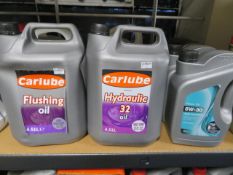 6 x ITEMS TO INCLUDE 4.55L CARLUBE FLUSHING OIL, 4.55L HYDRAULIC 32 CARLUBE OIL & 4 x 2L 5W-30 ...