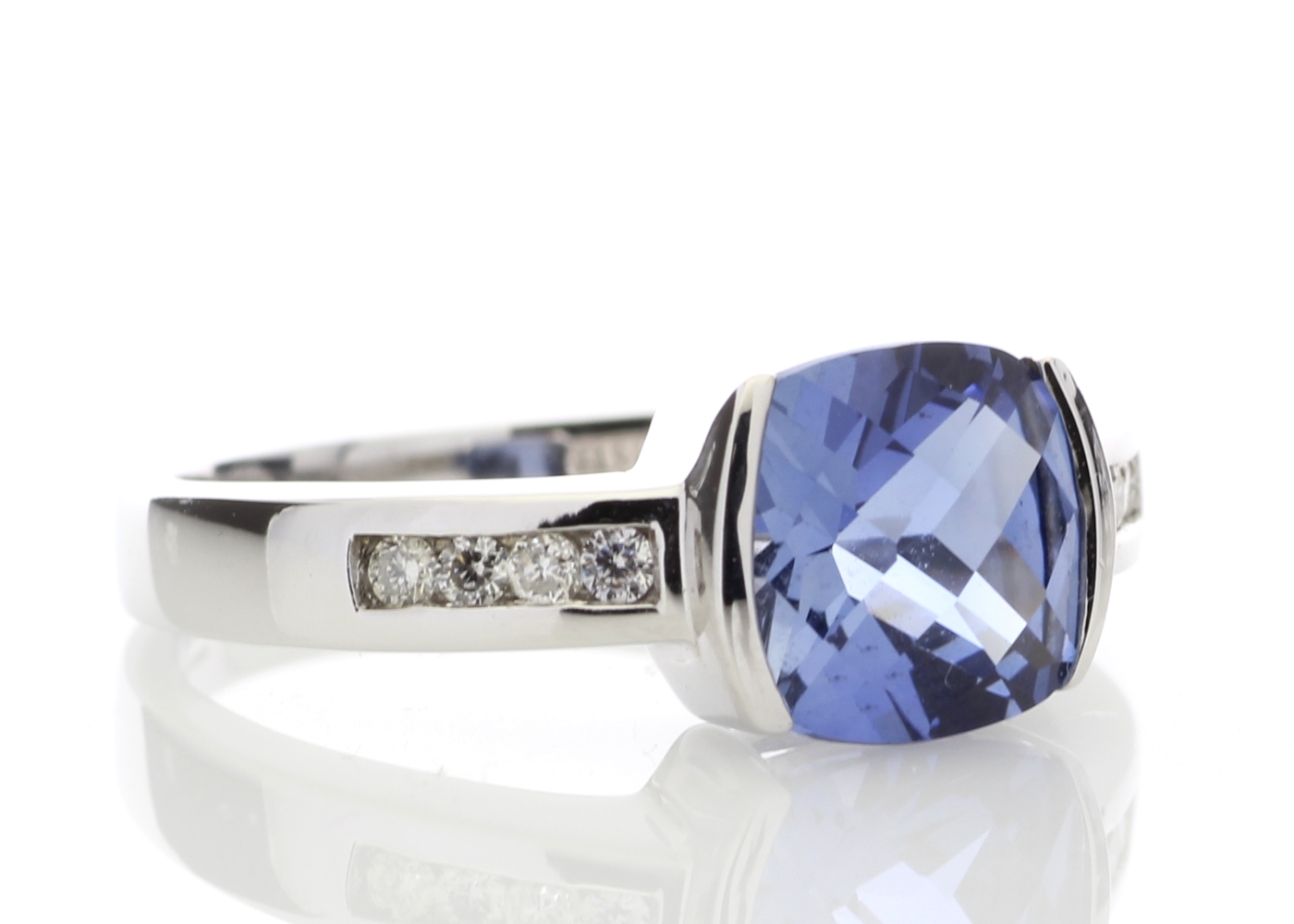 9ct White Gold Created Ceylon Sapphire Diamond Ring 0.11 Carats - Image 4 of 5