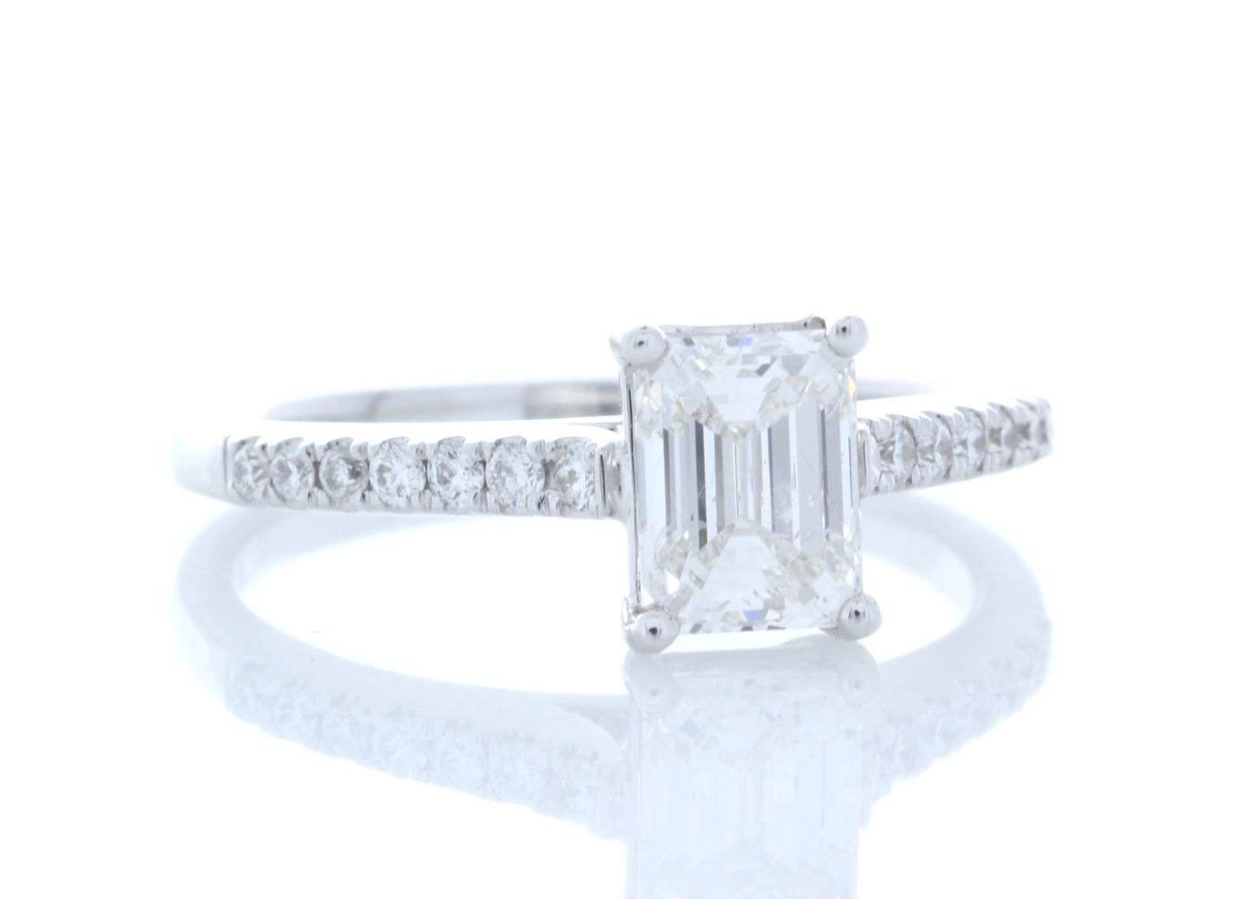 18ct White Gold Single Stone Prong Set With Stone Set Shoulders Diamond Ring (1.03) 1.19 Carats - Image 4 of 5