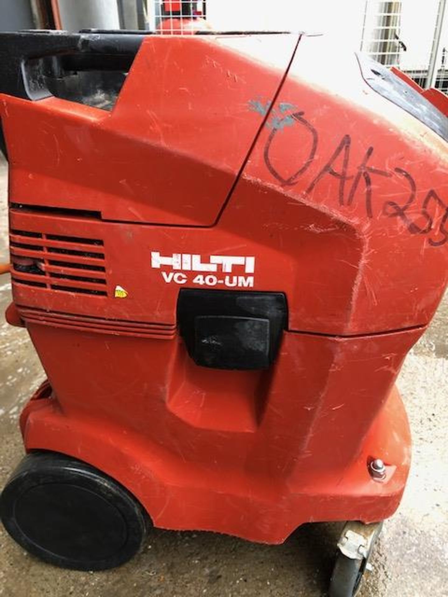 Hilti Vc 40-Um Wet And Dr - Image 2 of 3